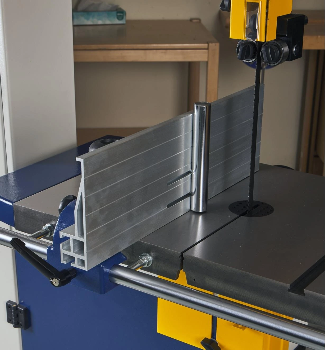 Rikon 18" Deluxe Bandsaw (Model 10-342) 7 Rikon 18" Deluxe Bandsaw (Model 10-342) - Image 7