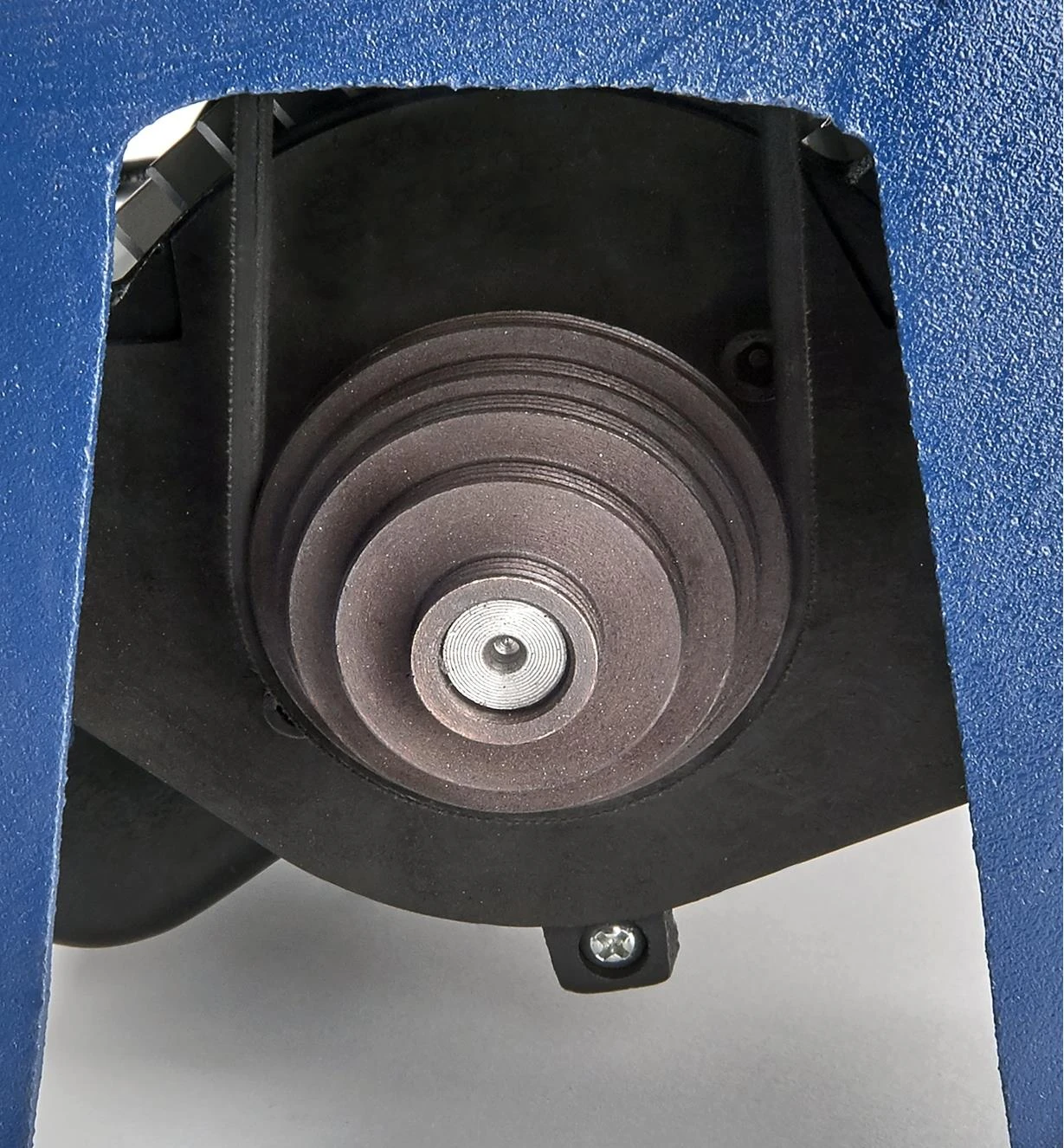 Rikon 1/2 Hp Mini Lathe & Set Of 3 Carbide-Tipped Turning Tools 3 Rikon 1/2 Hp Mini Lathe & Set Of 3 Carbide-Tipped Turning Tools - Image 3