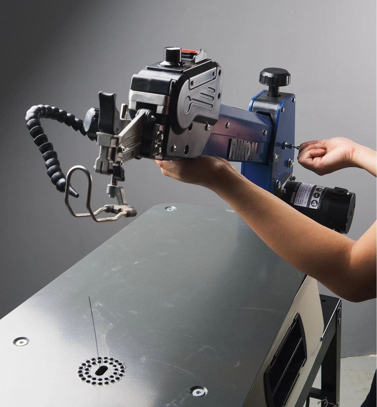 Rikon 22" Professional Variable-Speed Scroll Saw 1 Rikon 22" Professional Variable-Speed Scroll Saw