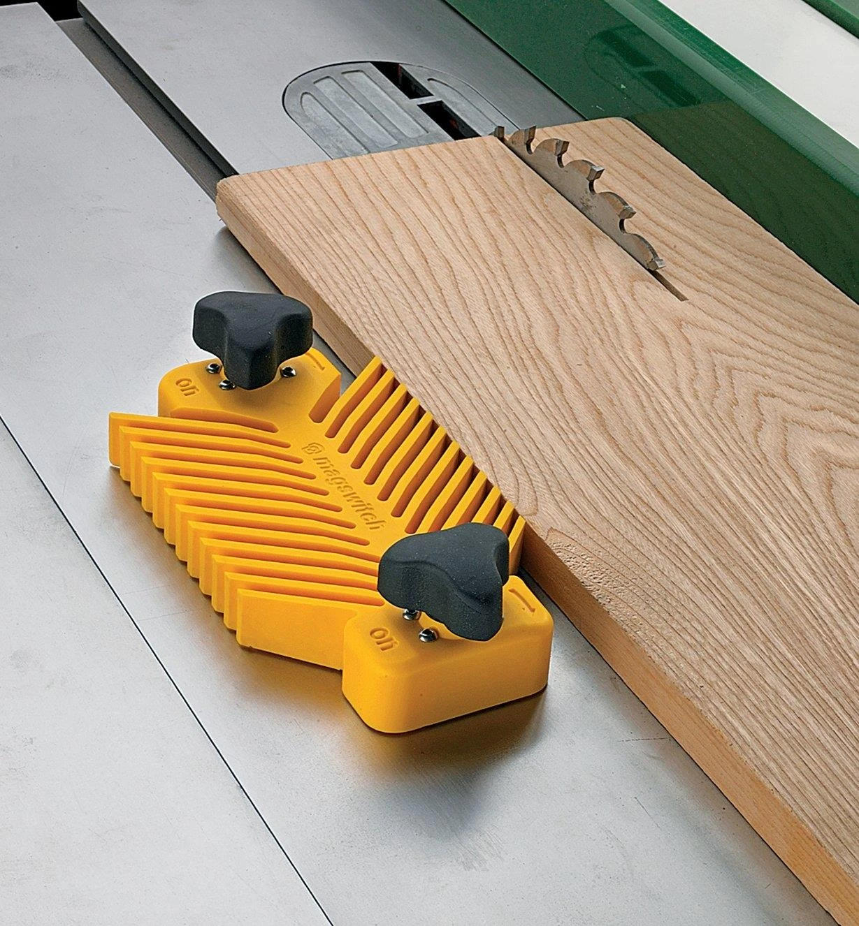 MagSwitch Universal Featherboard 3 MagSwitch Universal Featherboard - Image 3