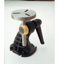 Veritas Carver's Vise 27 Veritas Carver's Vise -Lee Valley 05G2001 veritas carvers vise 0003