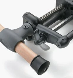 Veritas Quick-Release Sliding Tail Vise -Lee Valley 05G3001 veritas quick release sliding tail vise i 0007 r