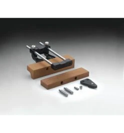 Veritas Fence & Center Kit For Compact Routers 9 Veritas Fence & Center Kit For Compact Routers -Lee Valley 05J6610 veritas fence and circle kit 0001