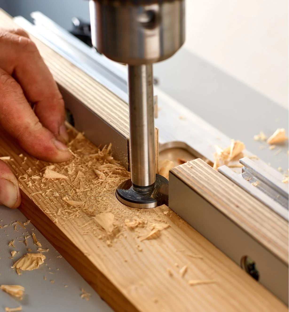 Veritas Small Drill-Press Table & Fence 8 Veritas Small Drill-Press Table & Fence - Image 8