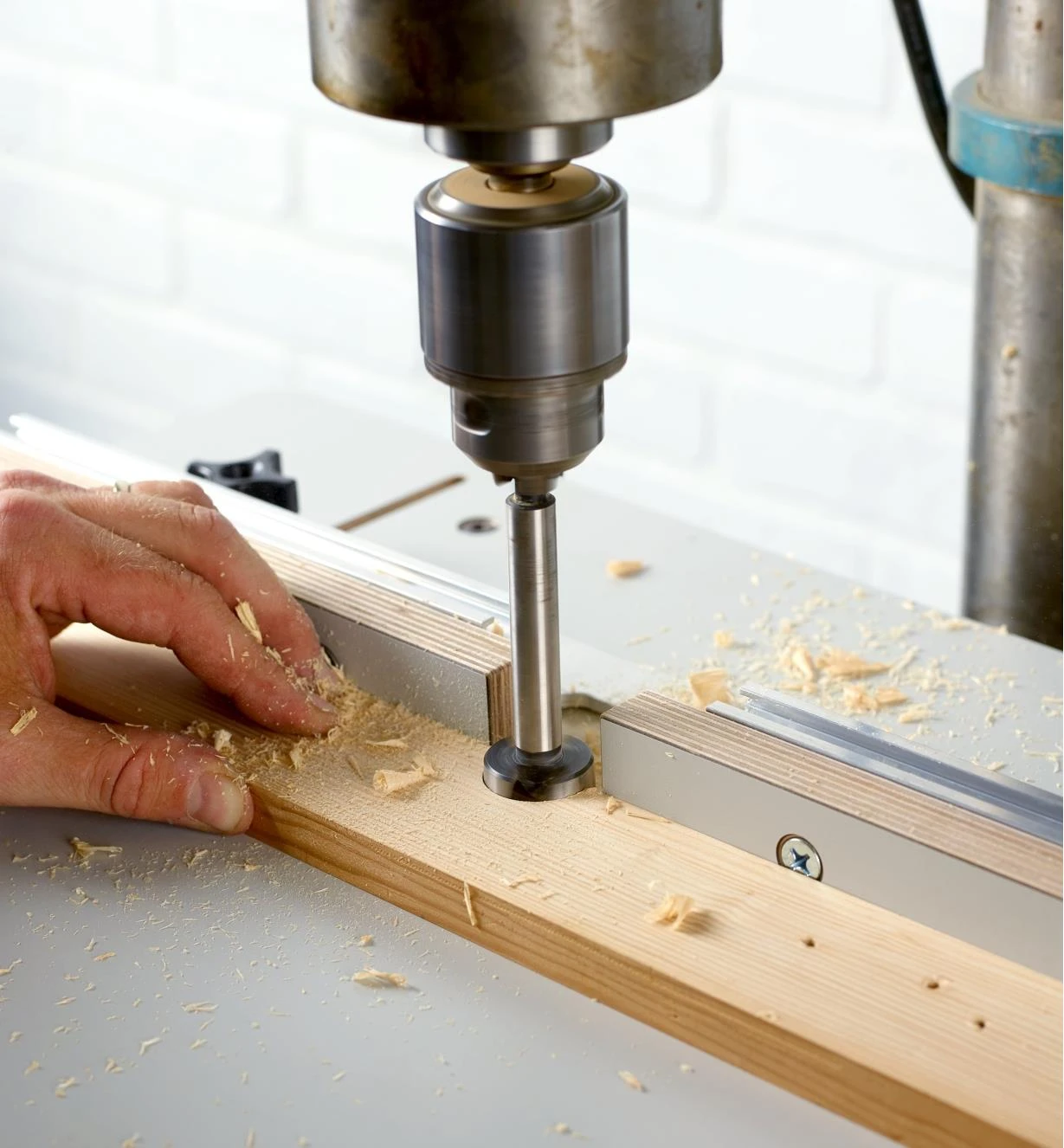 Veritas Large Drill-Press Table & Fence 4 Veritas Large Drill-Press Table & Fence - Image 4