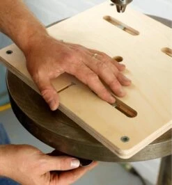 Veritas Large Drill-Press Table & Fence 19 Veritas Large Drill-Press Table & Fence -Lee Valley 05J6820 veritas large drill press table and fence set u 0162