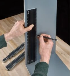 Veritas 18" Shop Rule 10 Veritas 18" Shop Rule -Lee Valley 05N0403 u 0253