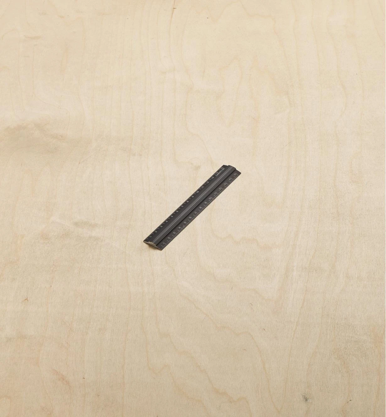 Veritas 150mm Aluminum Bench Rule 6 Veritas 150mm Aluminum Bench Rule - Image 6