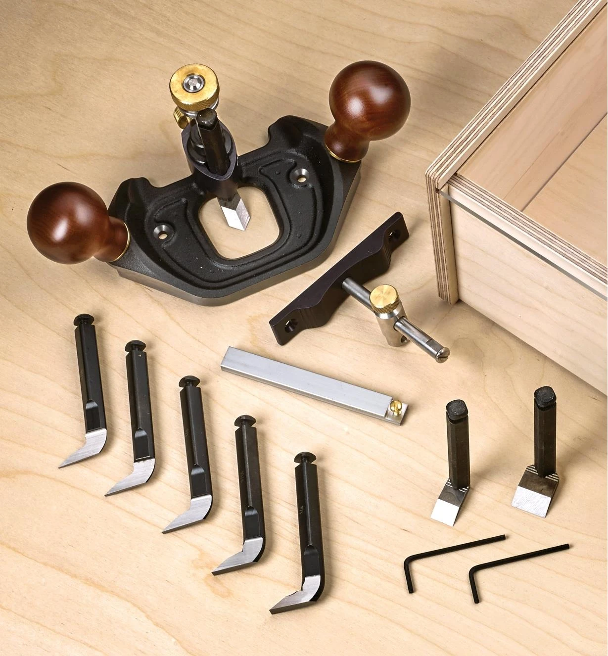 Veritas Large Router Plane, Box & Metric Blades Set 2 Veritas Large Router Plane, Box & Metric Blades Set - Image 2