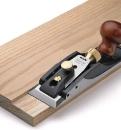 Veritas Cabinetmaker's Trimming Plane 21 Veritas Cabinetmaker's Trimming Plane -Lee Valley 05P7401 veritas cabinetmaker s trimming plane u 03 r