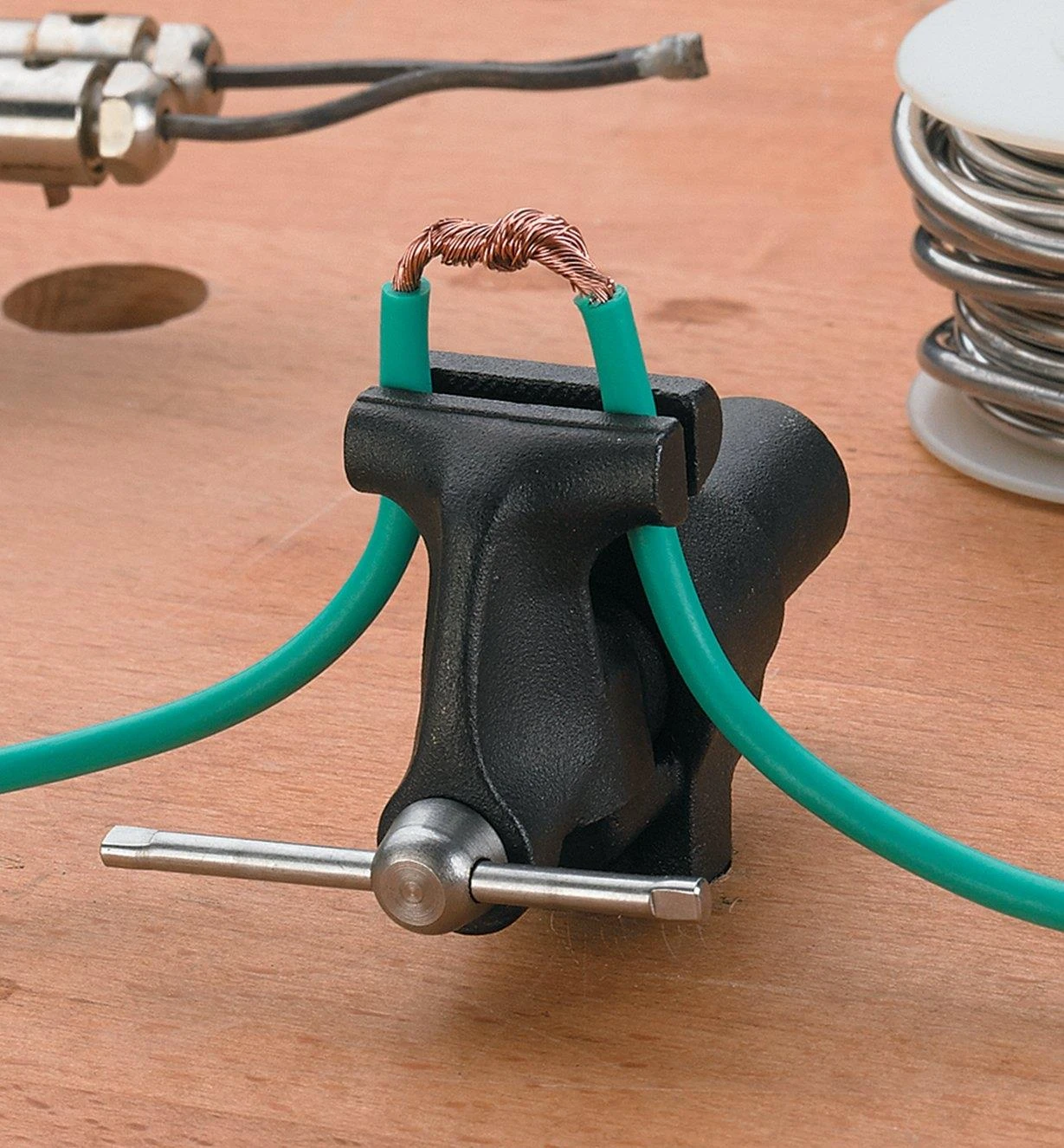 Detail Hand Vise 7 Detail Hand Vise - Image 7