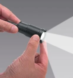 Magnetic-Mount LED Work Light 8 Magnetic-Mount LED Work Light -Lee Valley 15J7701 magnetic mount led work light i 01 r