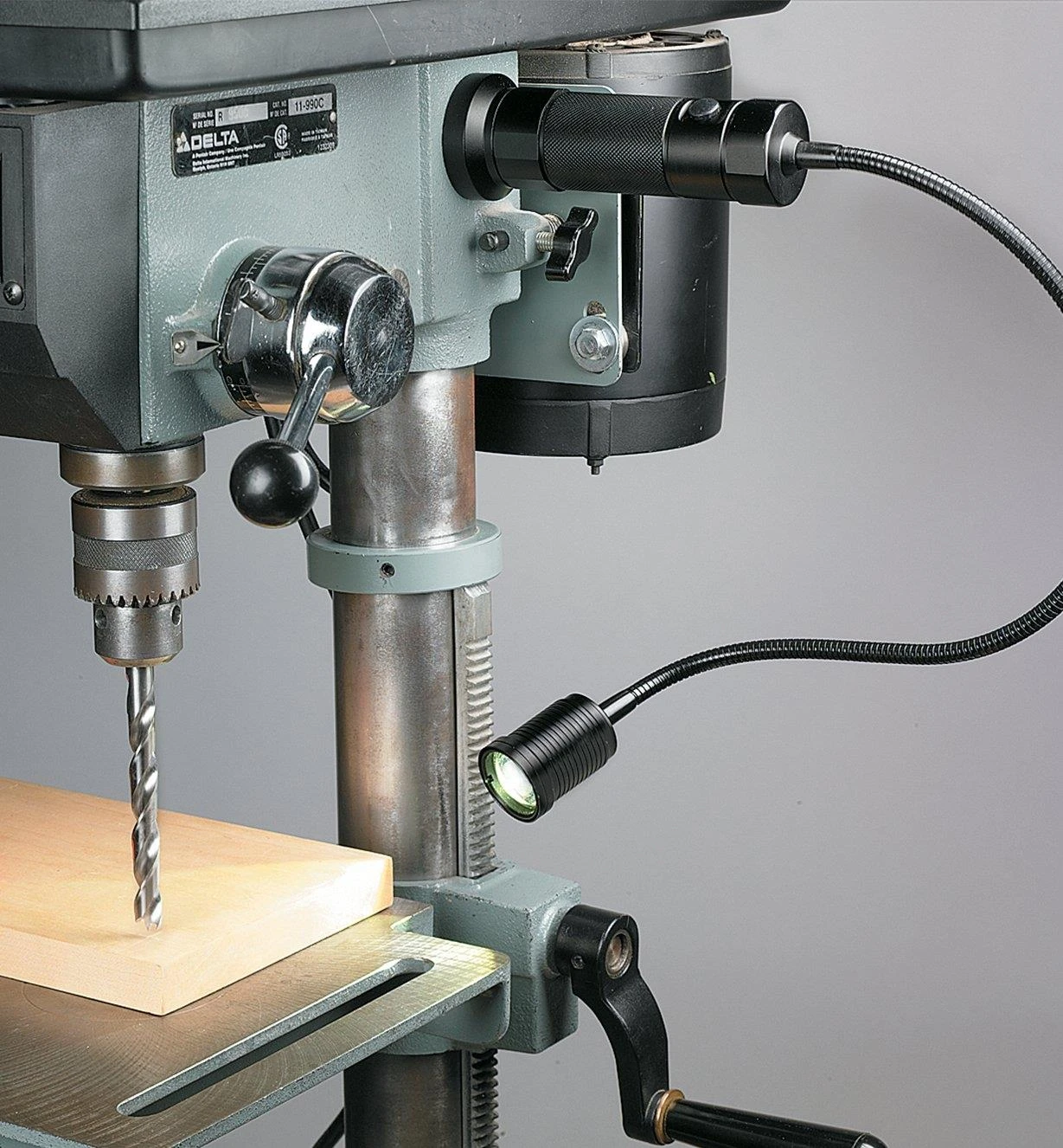 Magnetic-Mount LED Work Light 2 Magnetic-Mount LED Work Light - Image 2