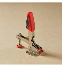 Small Bessey Vertical Auto-Adjust Toggle Clamp