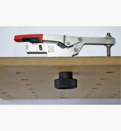 Bessey Auto-Adjust Toggle Clamp MFT Adapter -Lee Valley 17F7219 bessey auto adjust toggle clamp mft adapter u 0002