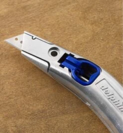 Delphin 2000 Universal Knife With Holster