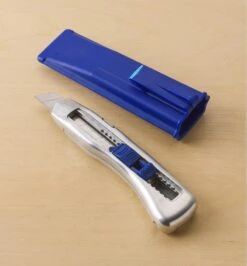 Delphin 2004 Snap-Off-Blade Knife With Holster 10 Delphin 2004 Snap-Off-Blade Knife With Holster -Lee Valley 25K0320 delphin 2004 snap off blade knife with holster d 0095