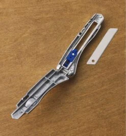 Delphin 2004 Snap-Off-Blade Knife With Holster 12 Delphin 2004 Snap-Off-Blade Knife With Holster -Lee Valley 25K0320 delphin 2004 snap off blade knife with holster i 0084