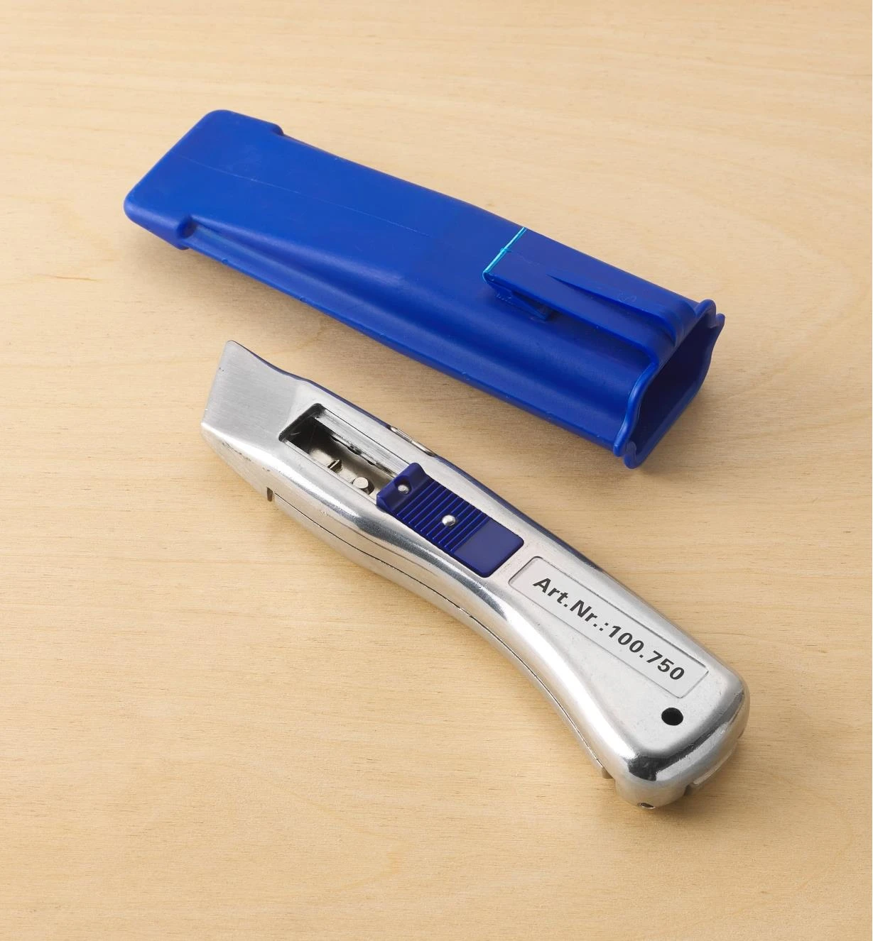 Delphin 2013 Retractable Knife With Holster 2 Delphin 2013 Retractable Knife With Holster - Image 2