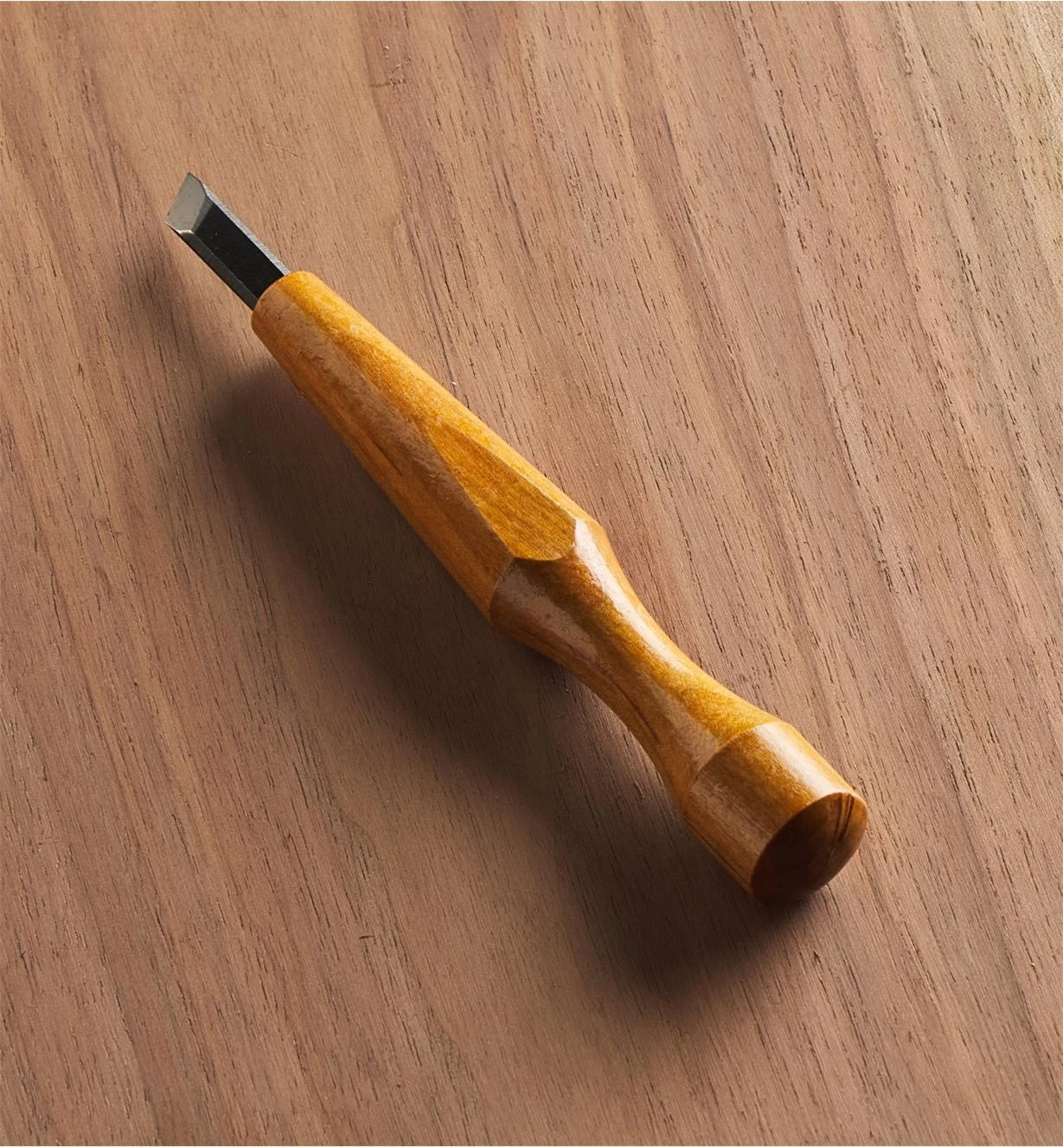 Japanese 7.5mm Detail Carving Left-Hand Skew Chisel 2 Japanese 7.5mm Detail Carving Left-Hand Skew Chisel - Image 2