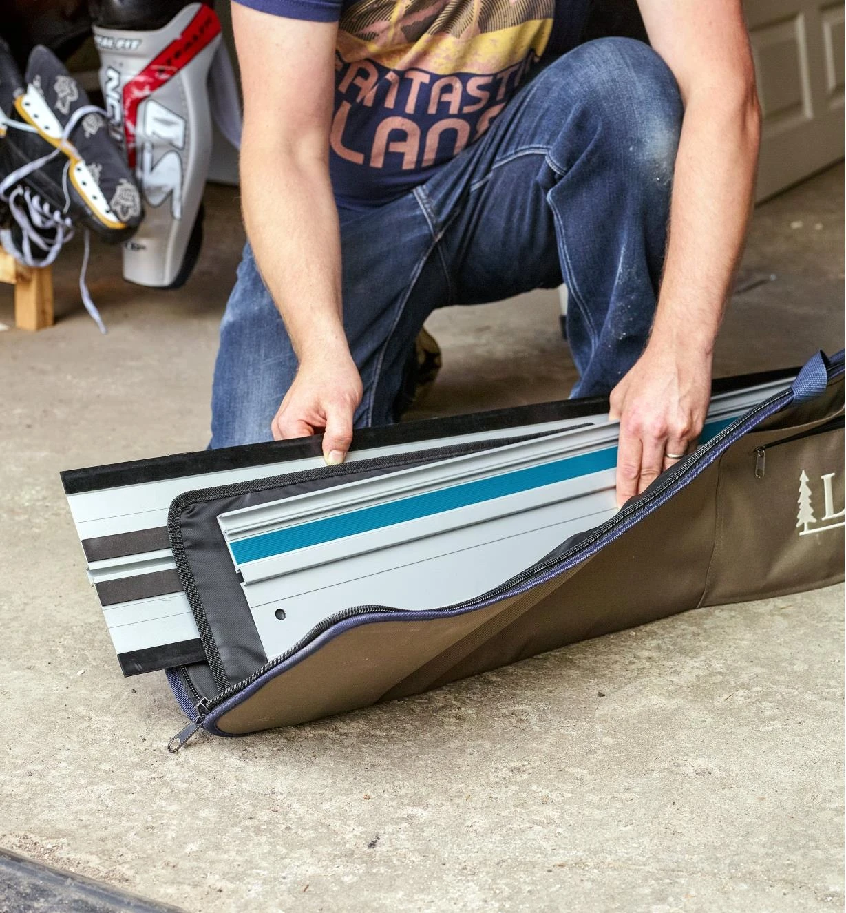 Lee Valley Track Saw Guide Rail Bag For 1500mm (60") Rails 1 Lee Valley Track Saw Guide Rail Bag For 1500mm (60") Rails