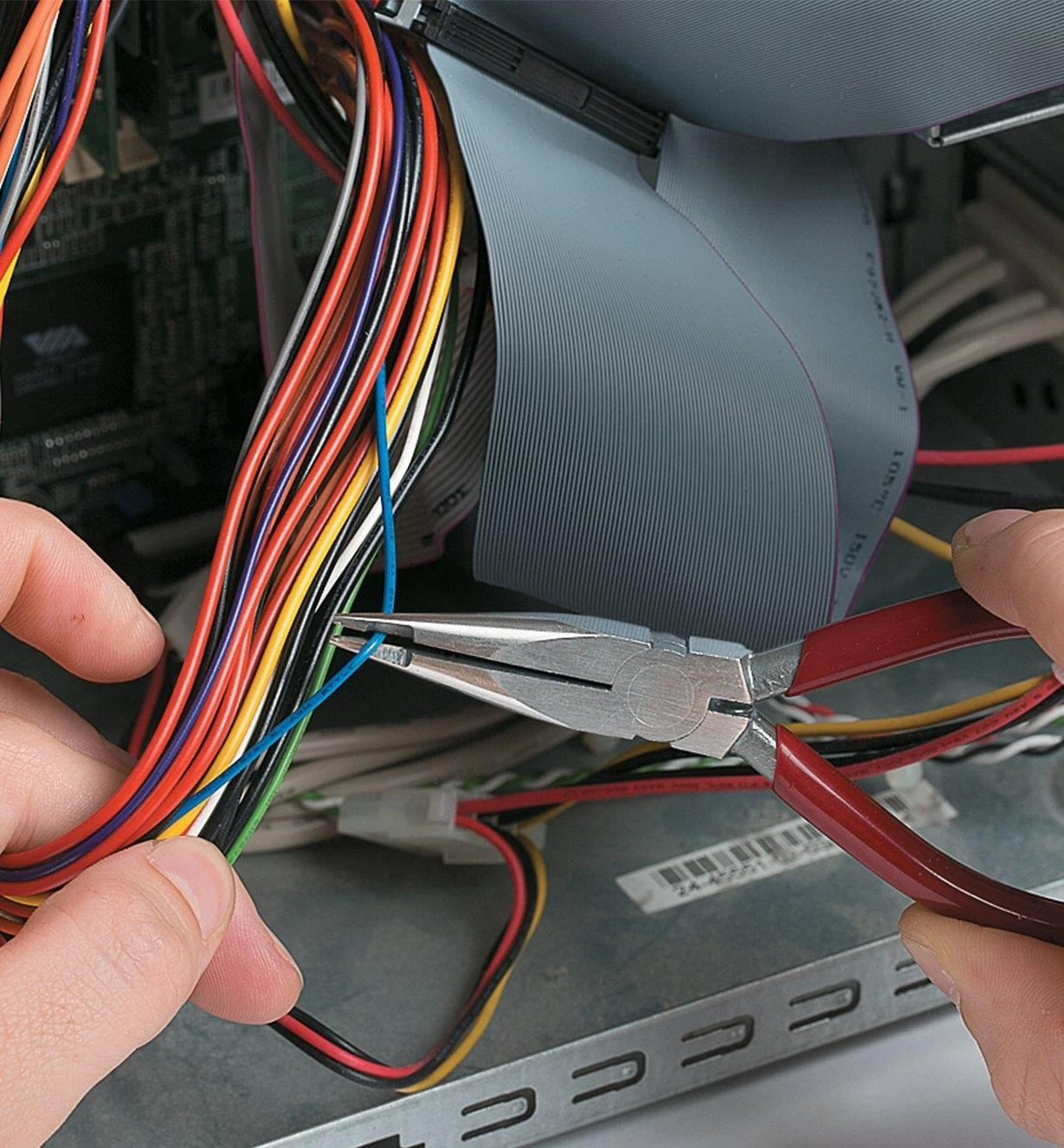 Mini Needle-Nose Pliers With Tip Cutters 2 Mini Needle-Nose Pliers With Tip Cutters - Image 2