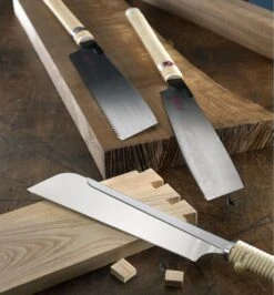 Set Of Three Japanese Saws 11 Set Of Three Japanese Saws -Lee Valley 60T0333 set of 3 japanese saws d 0108