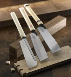 Set Of Three Japanese Saws 13 Set Of Three Japanese Saws -Lee Valley 60T0333 set of 3 japanese saws u 0030