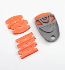 Small Holder & 6 Orange Plastic Razor Blades 3 Small Holder & 6 Orange Plastic Razor Blades -Lee Valley 86K0355 f 0101