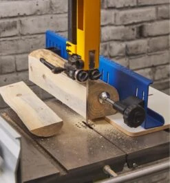 AccuRight Log Mill 5 AccuRight Log Mill -Lee Valley 86N5060 u 0057