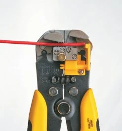 Self-Adjusting Wire Stripper 11 Self-Adjusting Wire Stripper -Lee Valley 99W0205 self adjusting wire stripper i 02 r