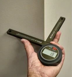 Digital Miter Saw Gauge 9 Digital Miter Saw Gauge -Lee Valley 99W6307 u 0025
