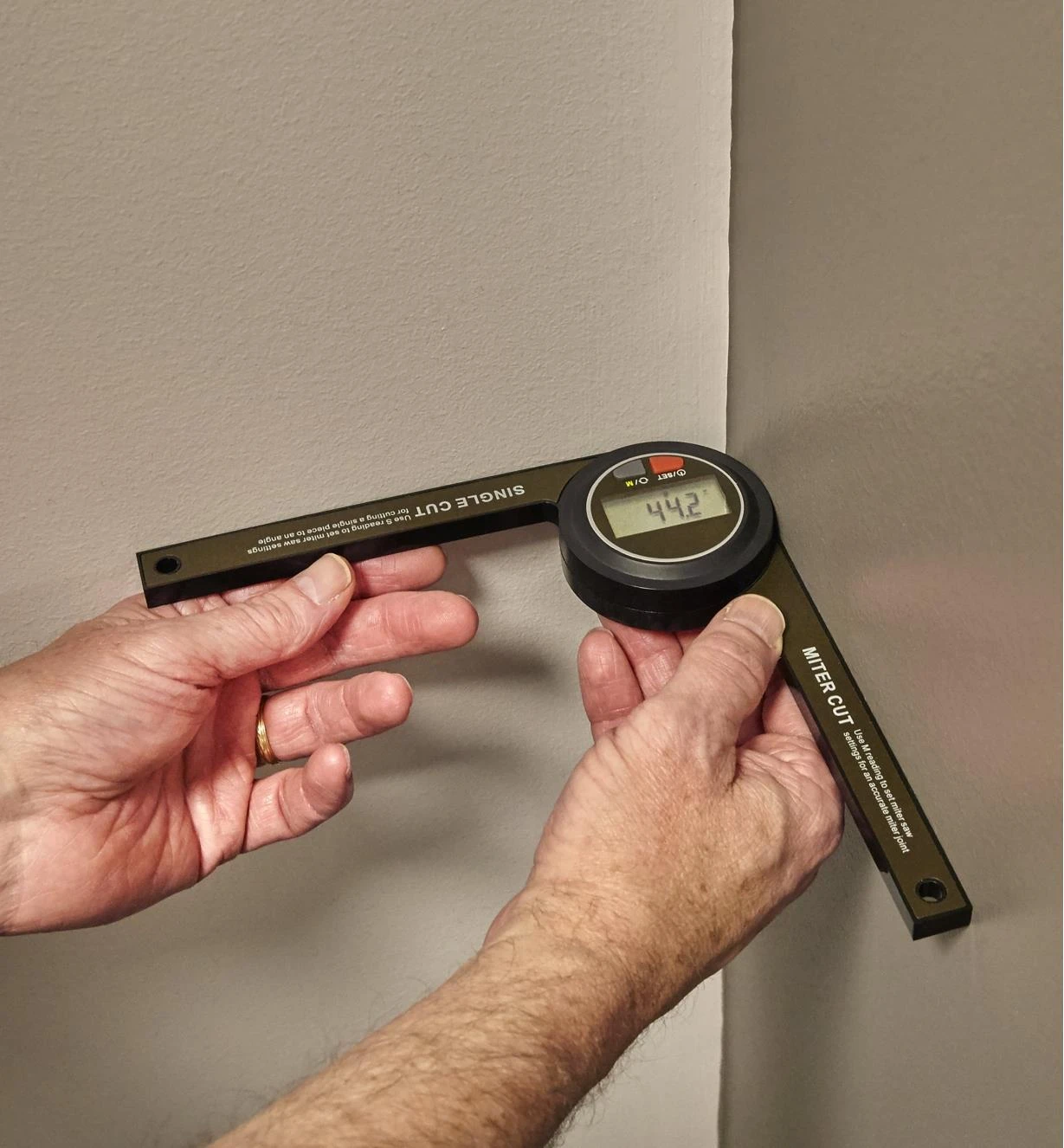 Digital Miter Saw Gauge 5 Digital Miter Saw Gauge - Image 5