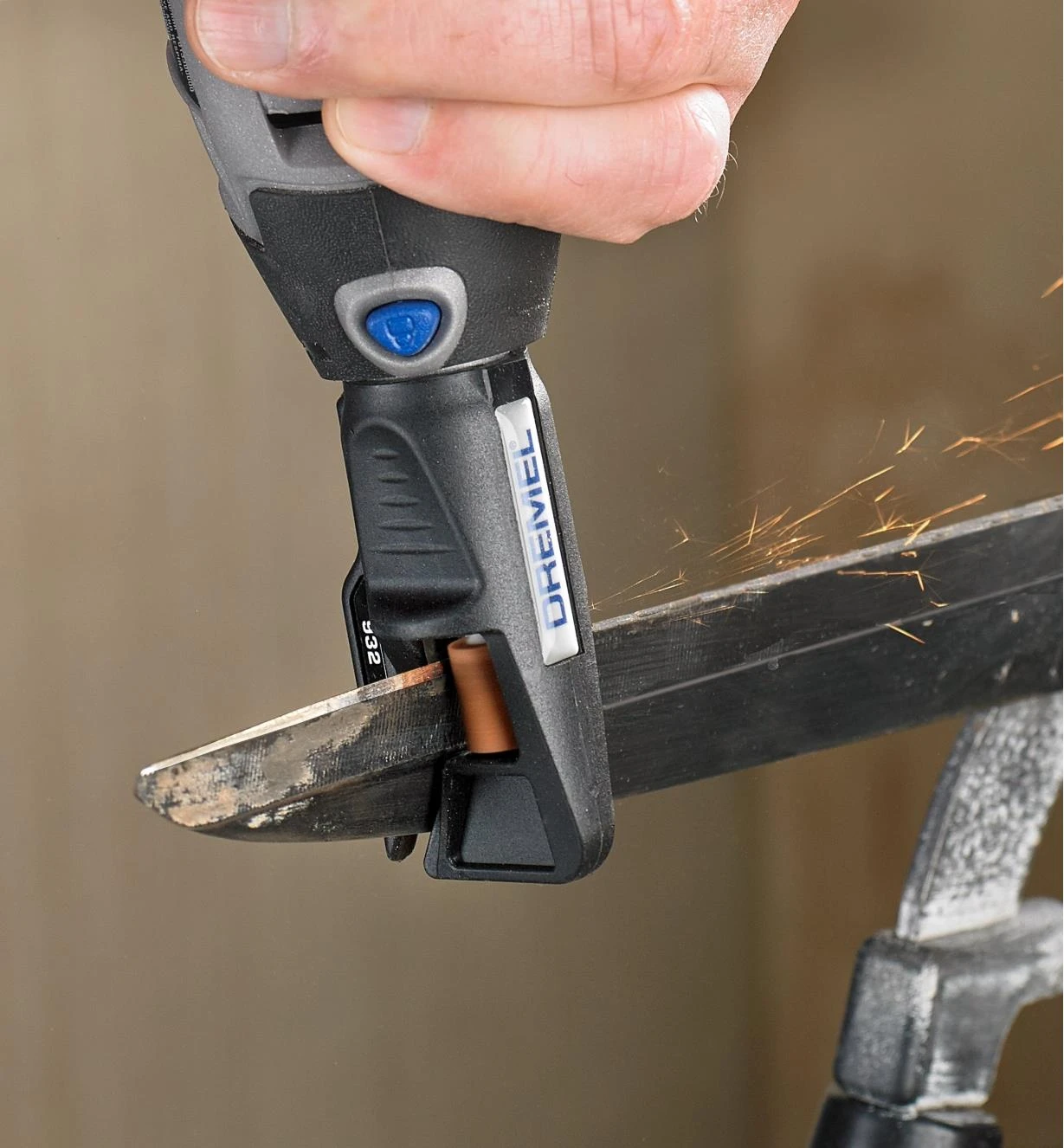 Dremel 3000-2/28Rotary Tool Kit Bonus 36" Flex Shaft & Sharpening Attachment Kit 1 Dremel 3000-2/28Rotary Tool Kit Bonus 36" Flex Shaft & Sharpening Attachment Kit