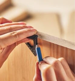 Make It Yourself Bird Feeder Kit 16 Make It Yourself Bird Feeder Kit -Lee Valley MK108 u 0508