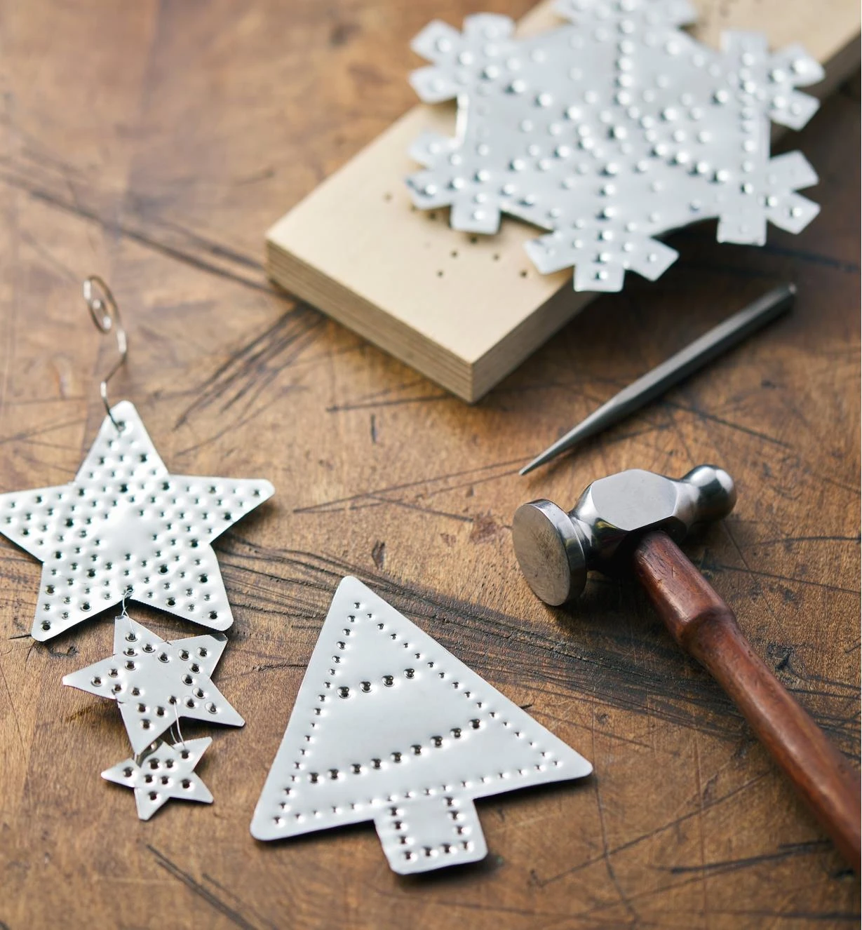 Make It Yourself Pierced-Tin Ornaments Kit 1 Make It Yourself Pierced-Tin Ornaments Kit