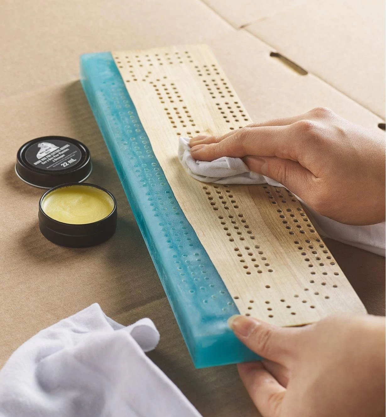 Lee Valley Make It Yourself Cribbage Board Kit 4 Lee Valley Make It Yourself Cribbage Board Kit - Image 4