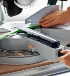 Kapex KS 120 REB Sliding Compound Miter Saw 6 Kapex KS 120 REB Sliding Compound Miter Saw -Lee Valley zt575306 u 0001